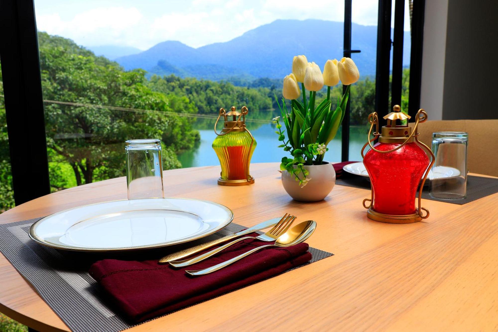Hotel Serene Aqua Hills Kozhikode Mennanyam Exterior foto