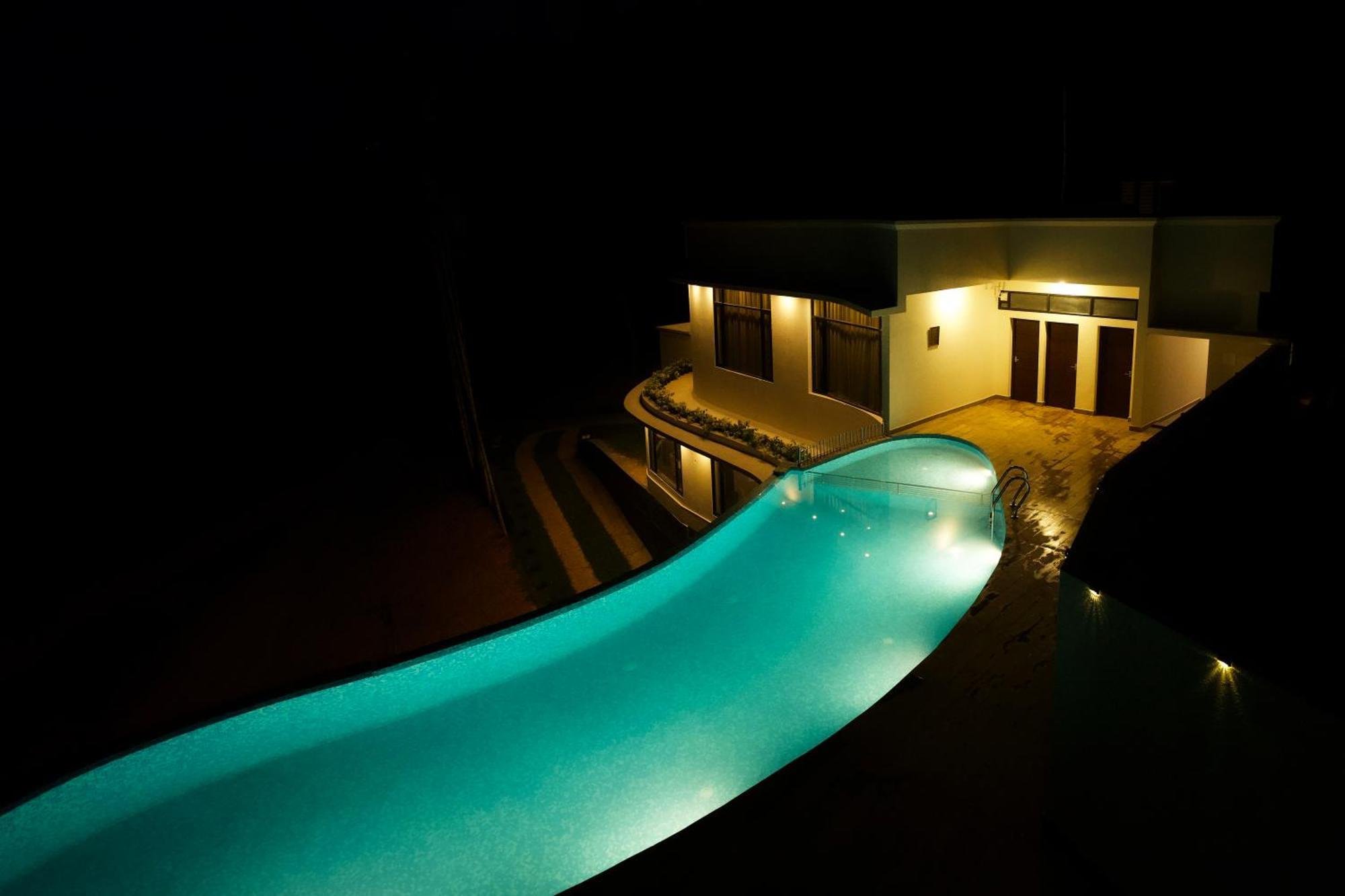 Hotel Serene Aqua Hills Kozhikode Mennanyam Exterior foto
