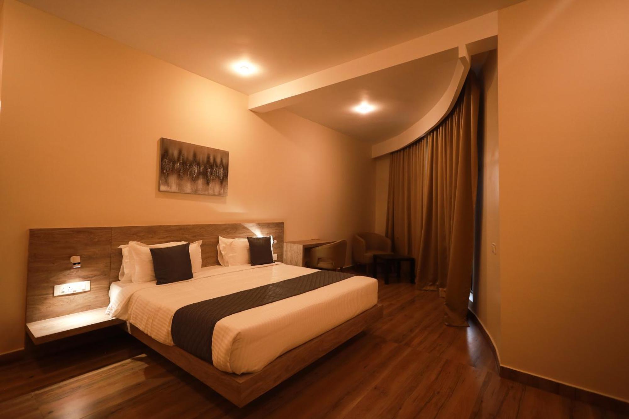 Hotel Serene Aqua Hills Kozhikode Mennanyam Exterior foto